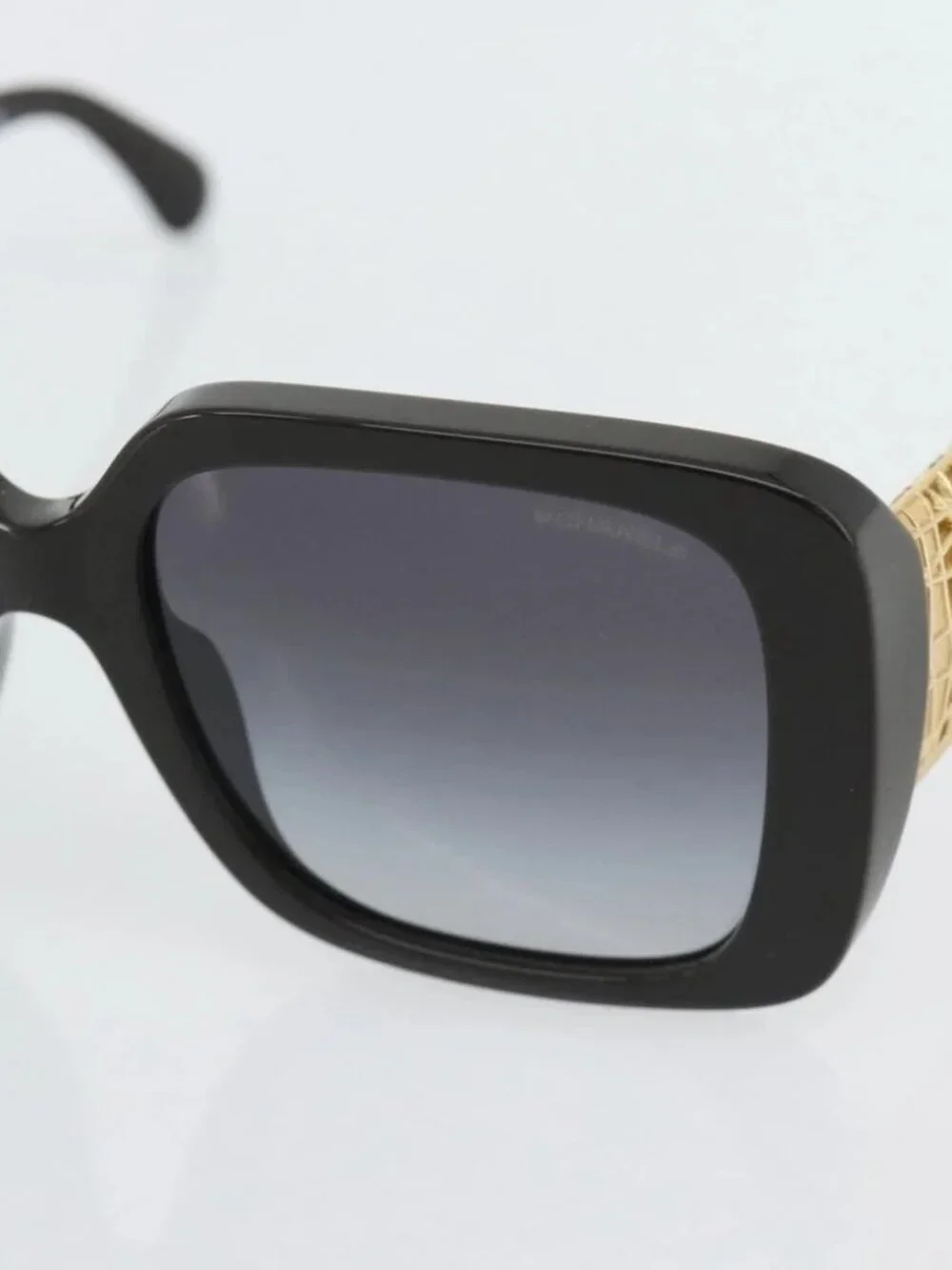 CHANEL brand	chanel color	black
